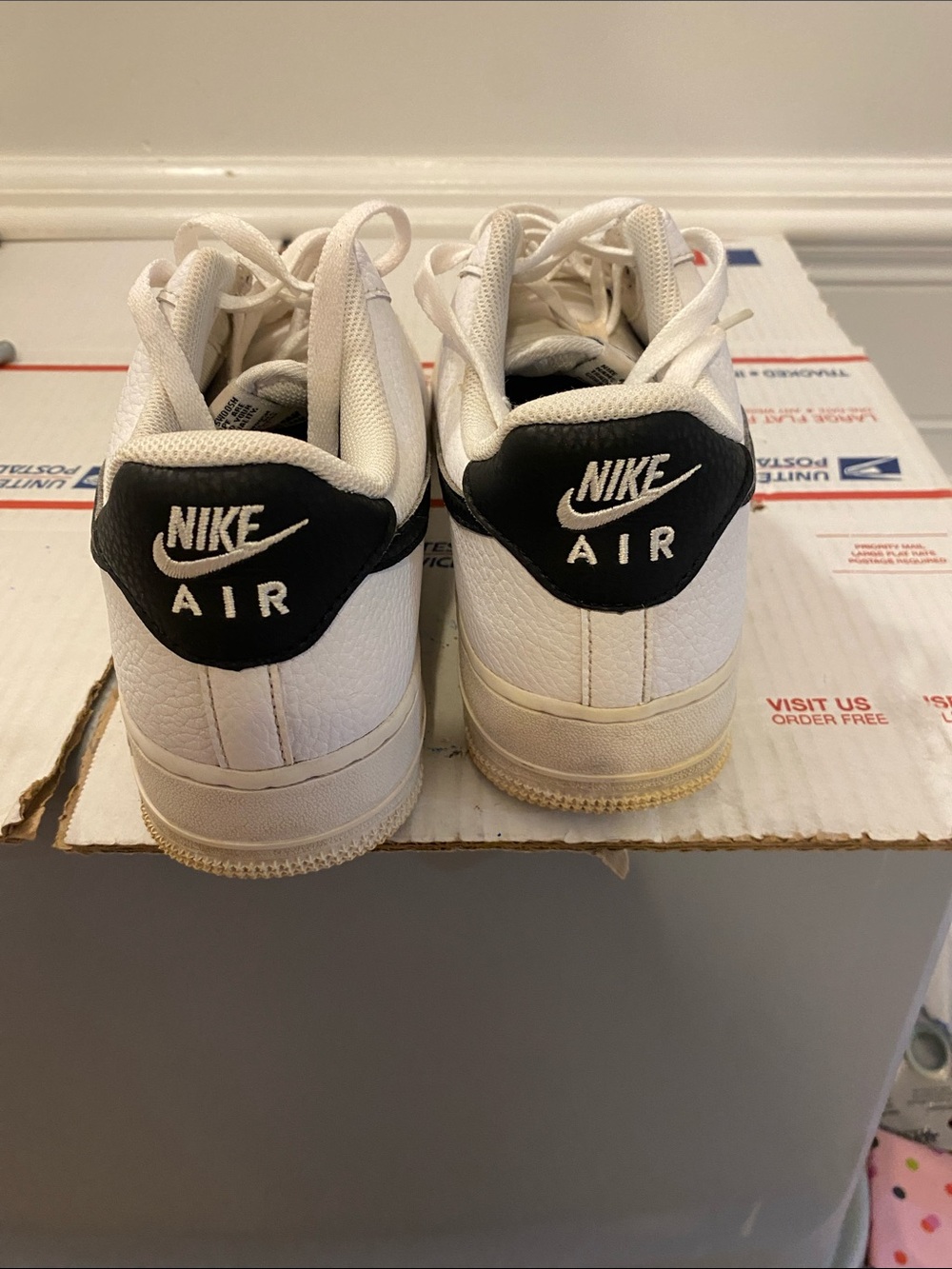 Nike Air size 10 Sneakers good condition - Picture 2 of 5